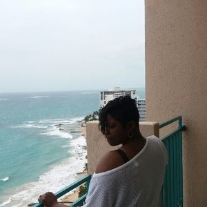 Meet your Posher, Victoria